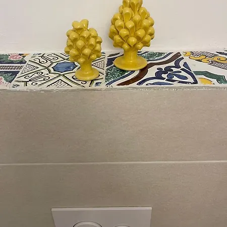Apartment 21
