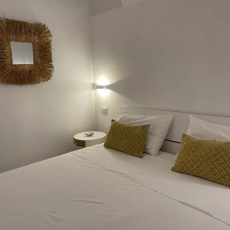 21 Apartment